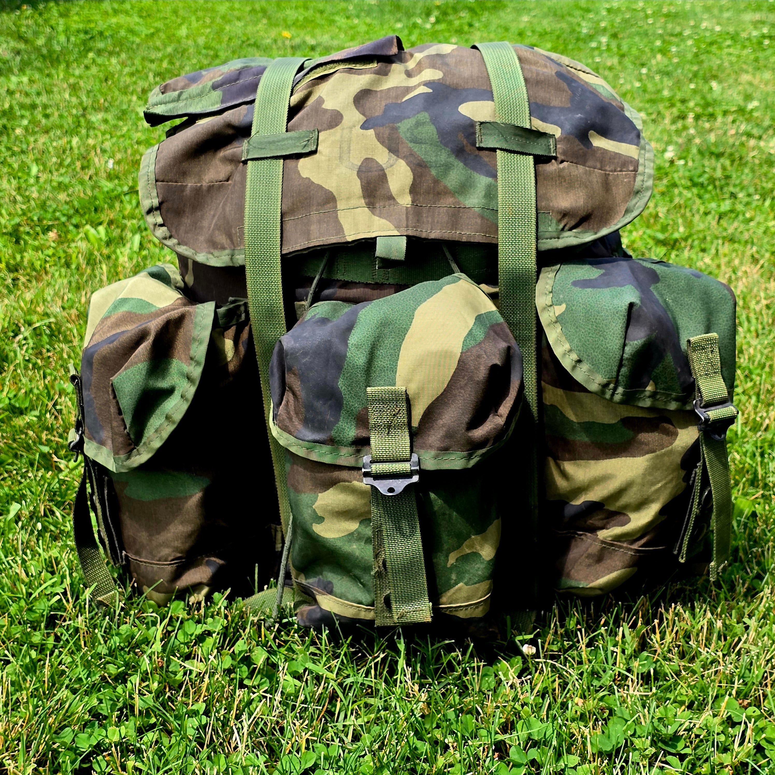 Onethiefsurplus ALICE Medium Rucksack for camping and hiking with adjustable straps and multiple compartments.