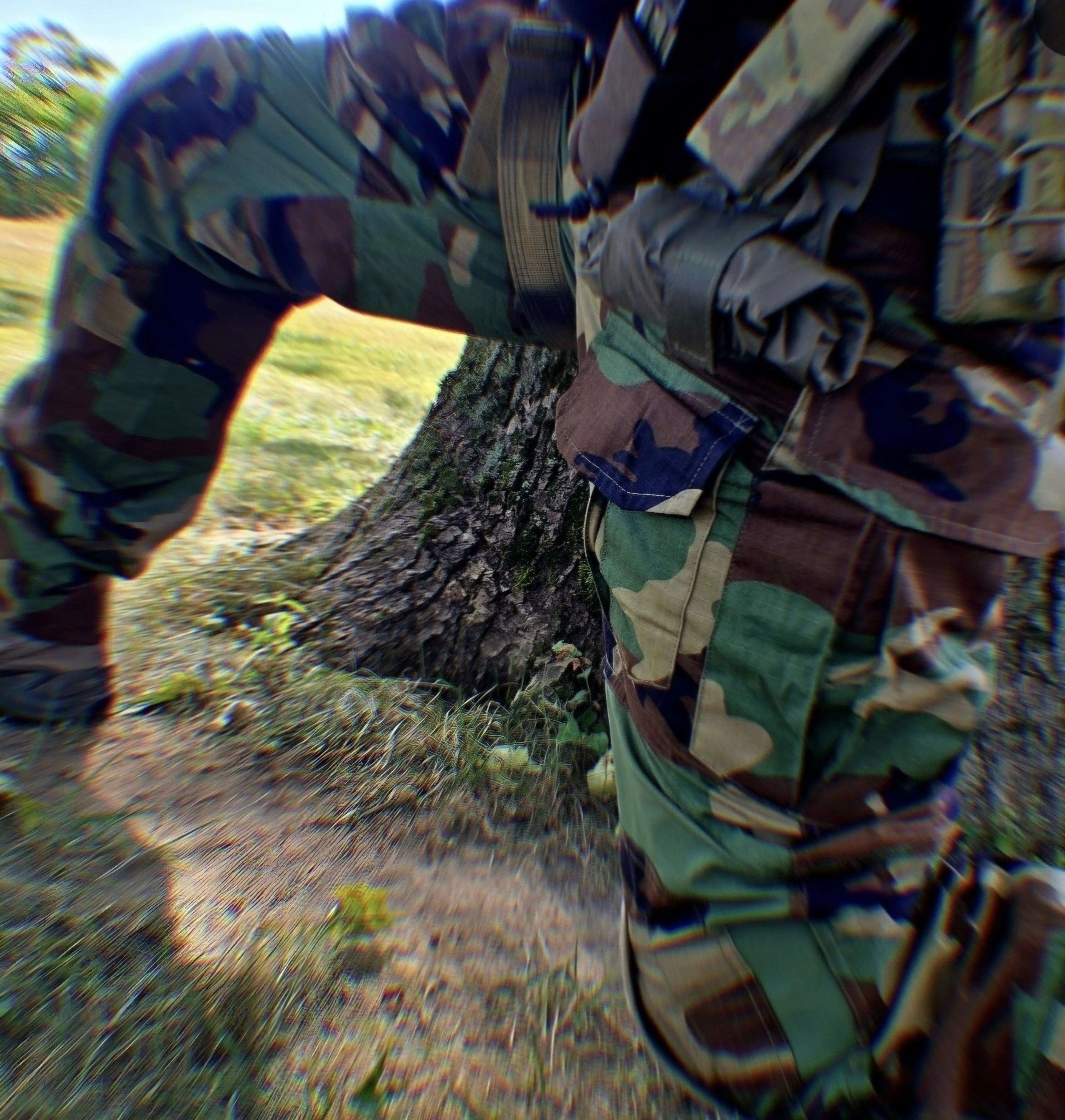 Onethiefsurplus Crye Precision Combat Knee Pads for camping and hiking, featuring durable padding and adjustable straps.