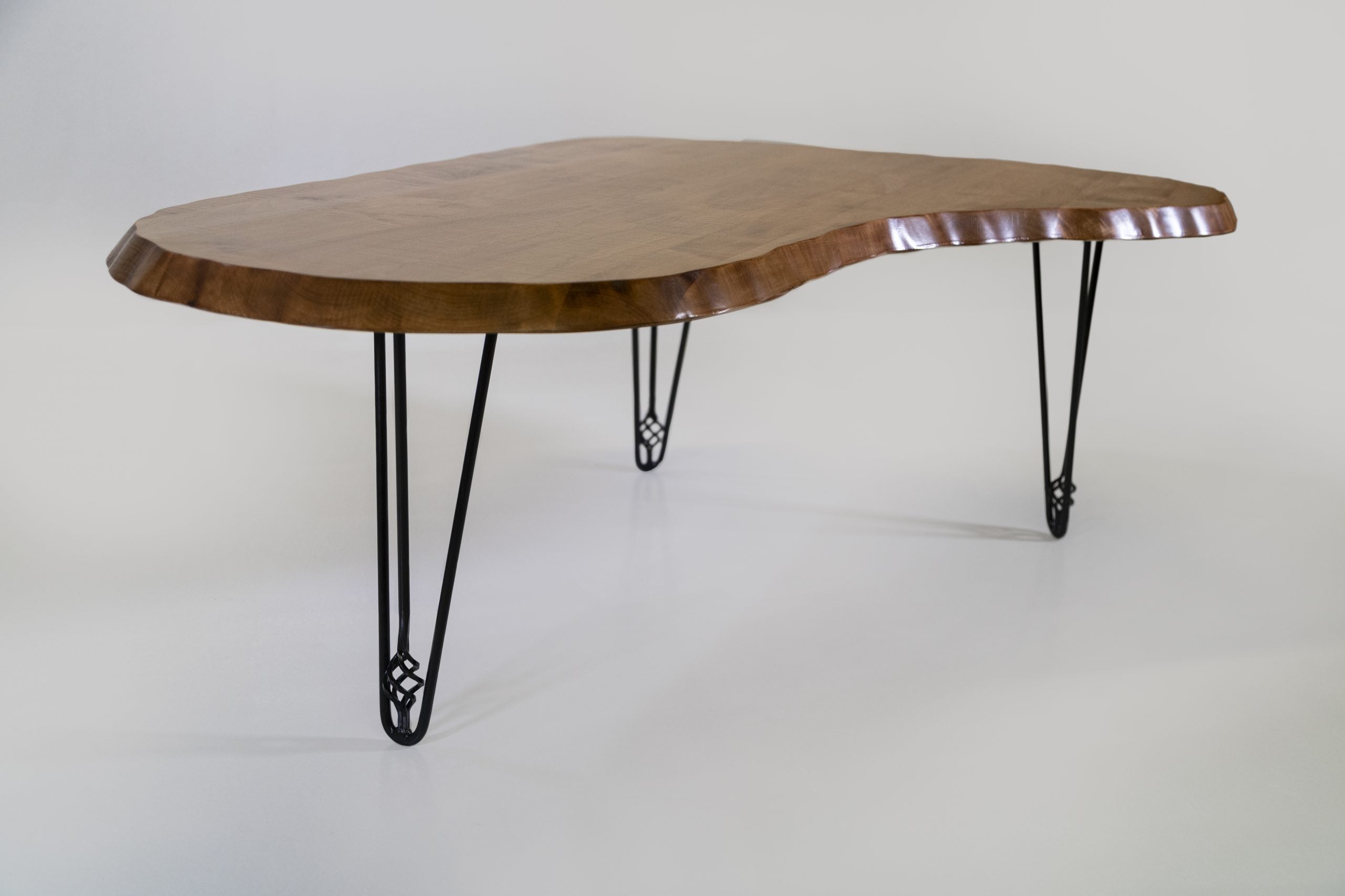 Wavy Kidney Table with EB Hairpin Legs - We The Collective