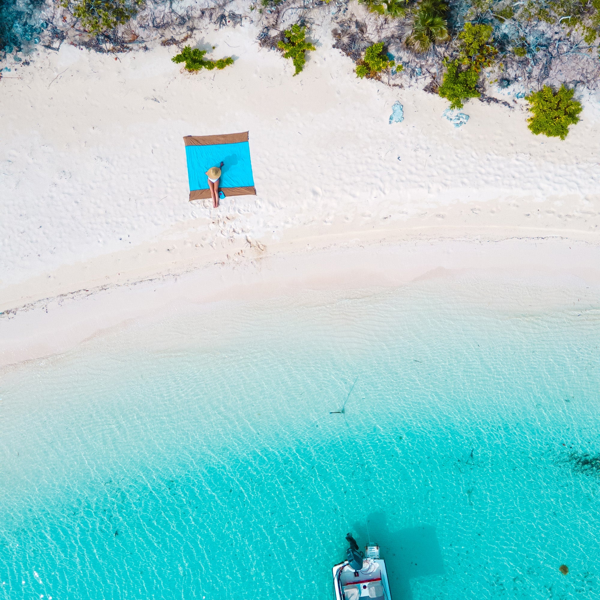 Parasheet® Beach Blanket - We The Collective