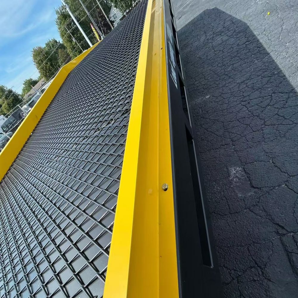 18,000 lb. Capacity Portable Loading Dock Ramps Yard Ramp - OVERLANDERS Outfitter