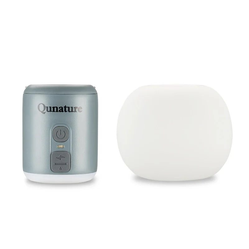 Qunature Global mini air pump with 4.5KPa power, 1600mAh battery, and built-in camping light on a white background.
