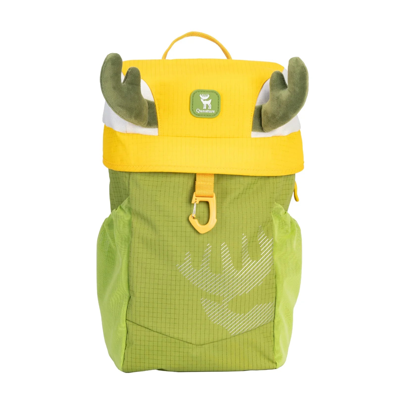 Qunature Global kids water-repellent hiking backpack 8L in vibrant colors with adjustable straps and multiple pockets.
