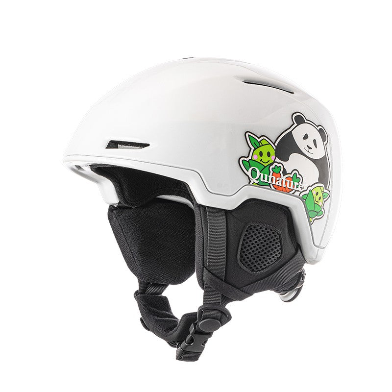 Qunature Global ski helmet with adjustable ventilation and detachable liner for winter sports safety and comfort.