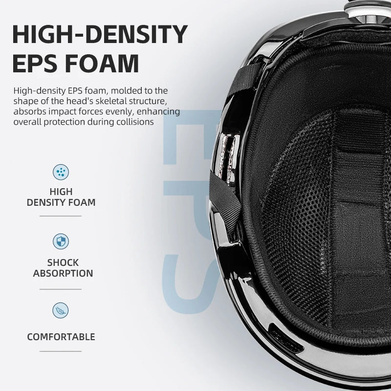 Qunature Global ski helmet with adjustable ventilation and detachable liner, designed for winter sports safety and comfort.