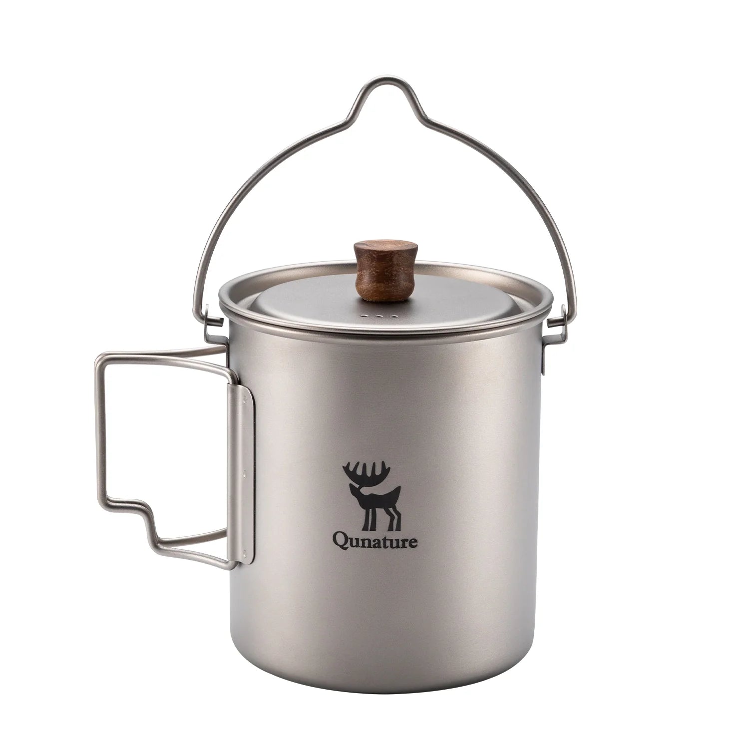 Qunature Global ultralight titanium camping mug, 750 ml, showcasing its sleek design and lightweight construction.