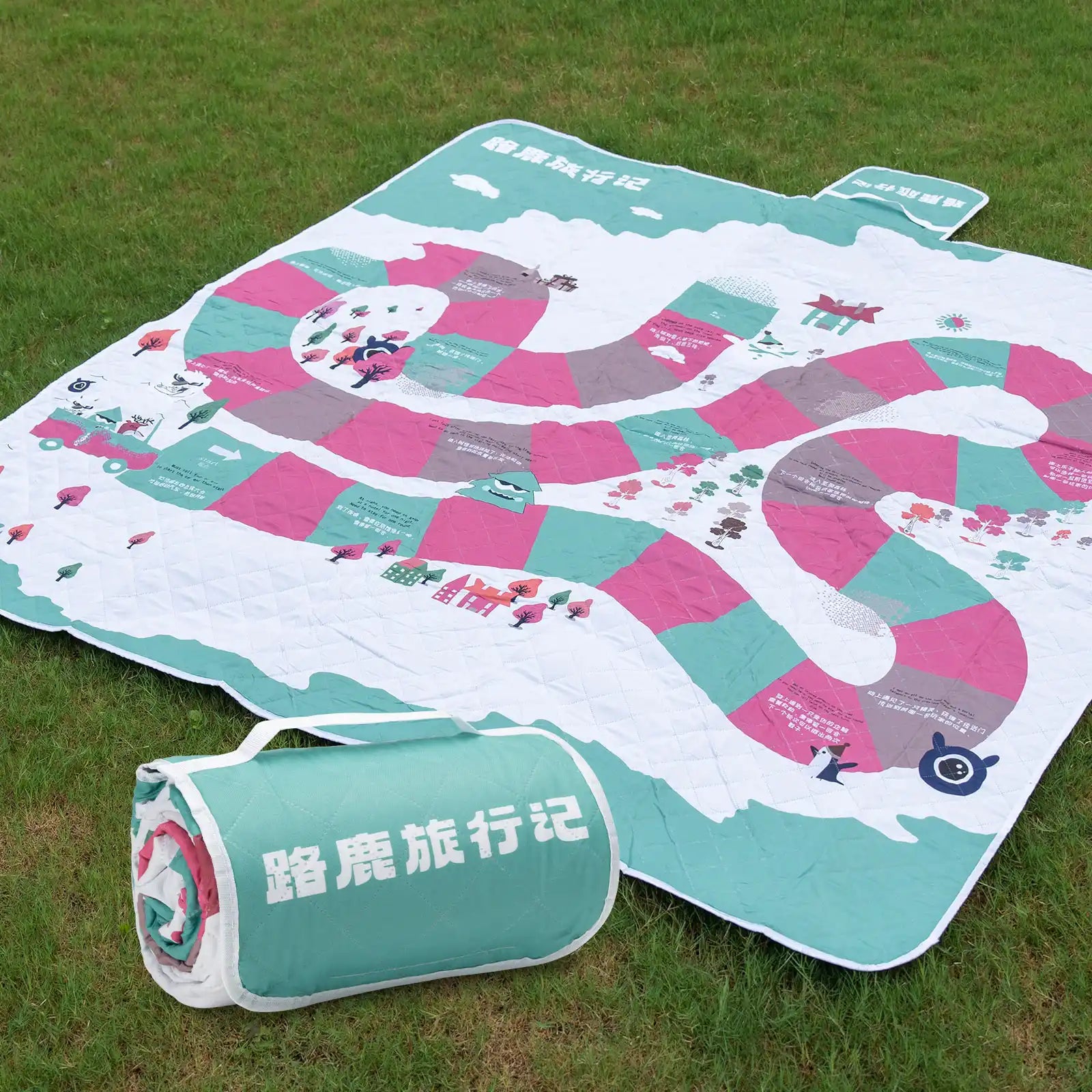 Qunature Global waterproof outdoor picnic ground mat for 6-8 people, heat-insulating and spacious for outdoor gatherings.