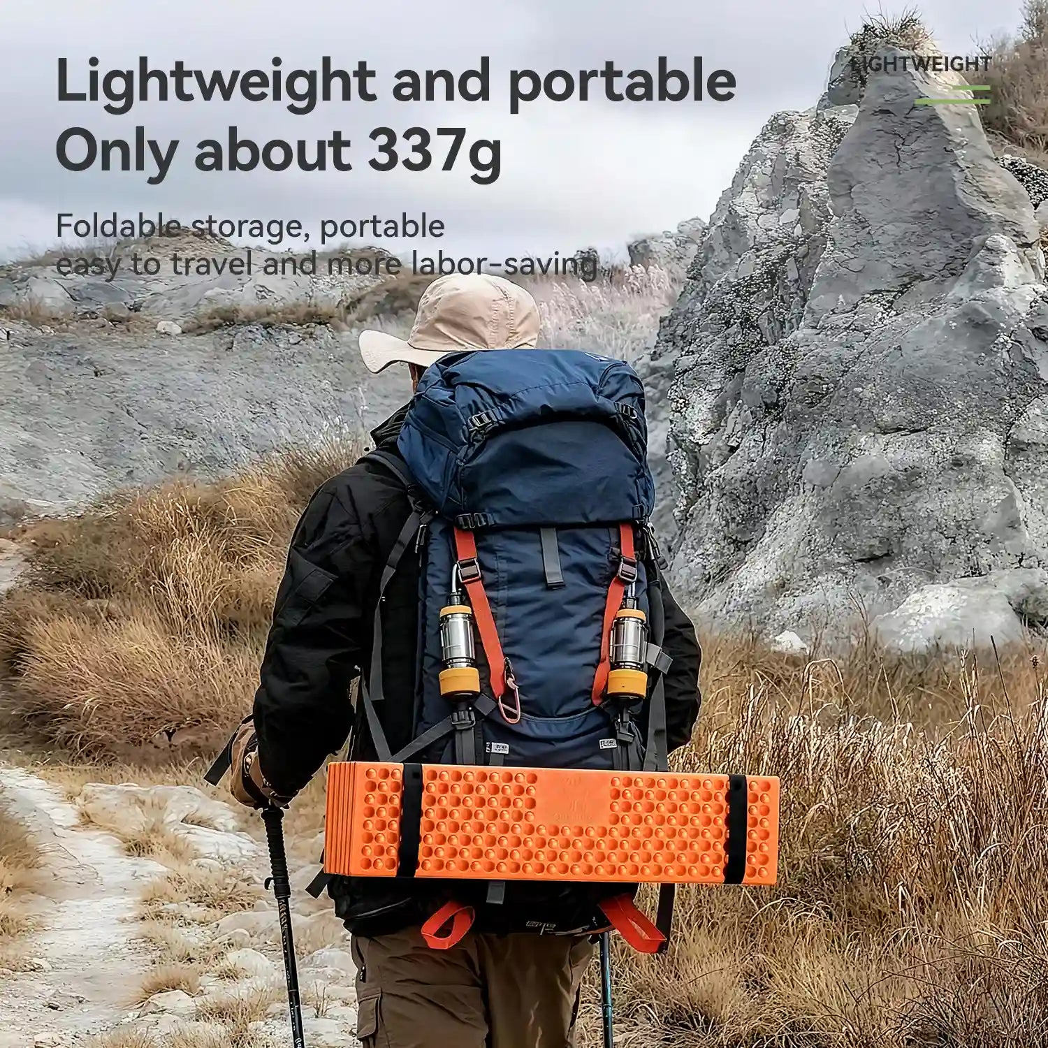 Qunature Global ultralight folding sleeping pad, waterproof design, ideal for camping and hiking with R-Value 1.8.
