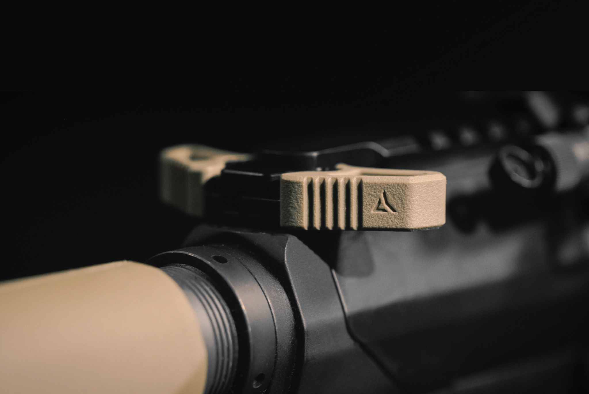 Radian Raptor-LT Ambidextrous Charging Handle - OVERLANDERS Outfitter