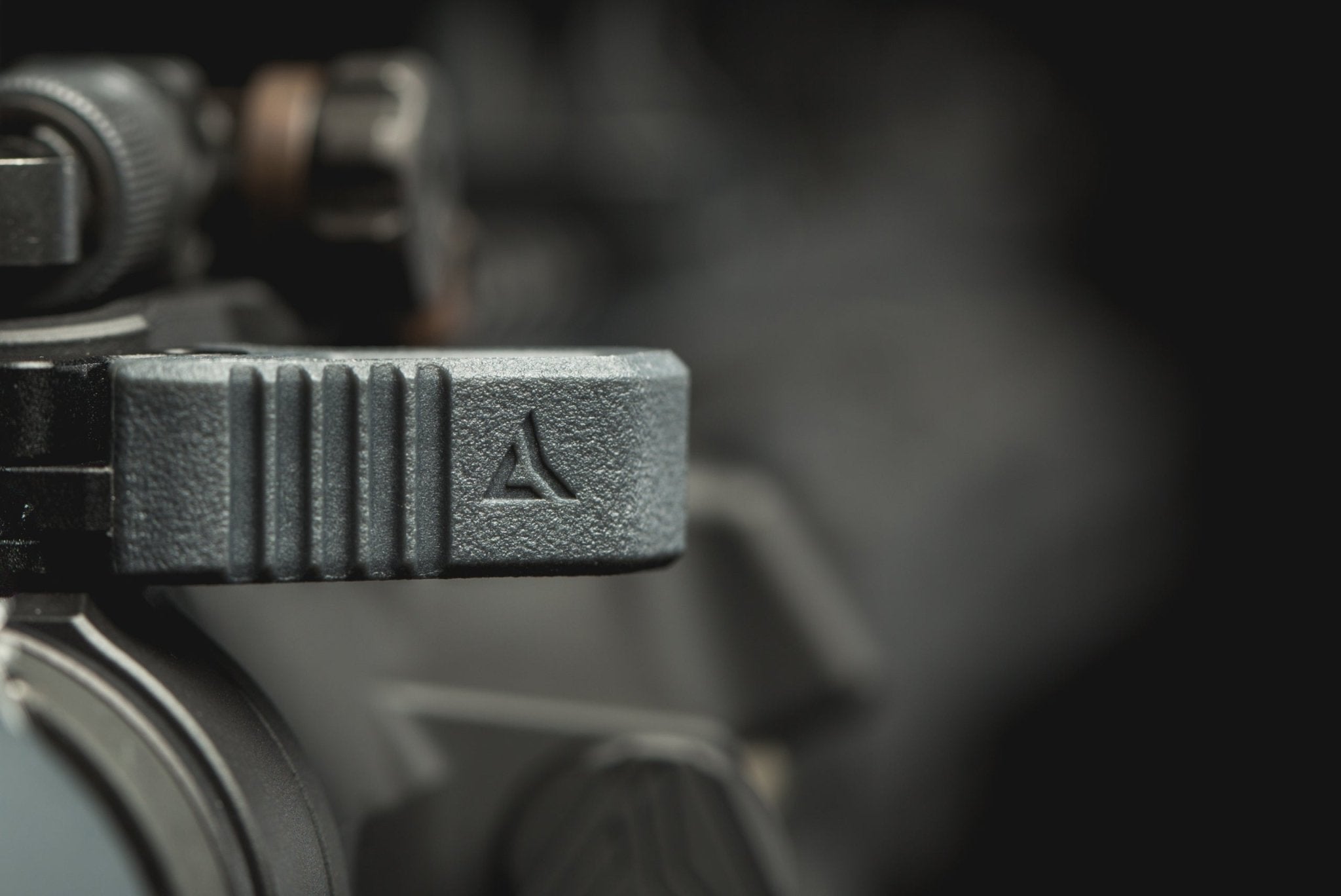 Radian Raptor-LT Ambidextrous Charging Handle - OVERLANDERS Outfitter