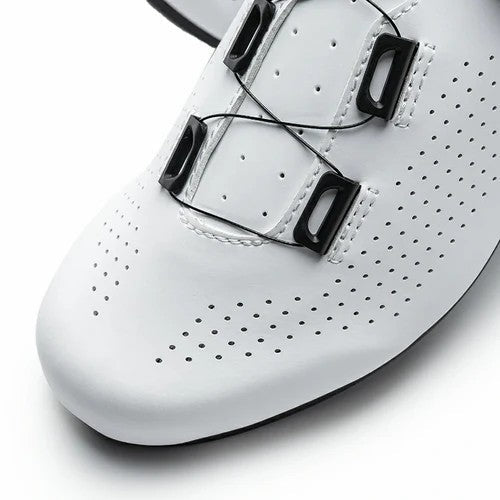 CR4 Clipless Cycling Shoes - OVERLANDERS Outfitter