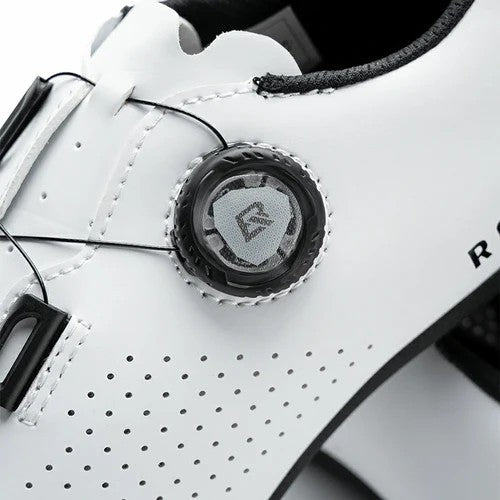 CR4 Clipless Cycling Shoes - OVERLANDERS Outfitter