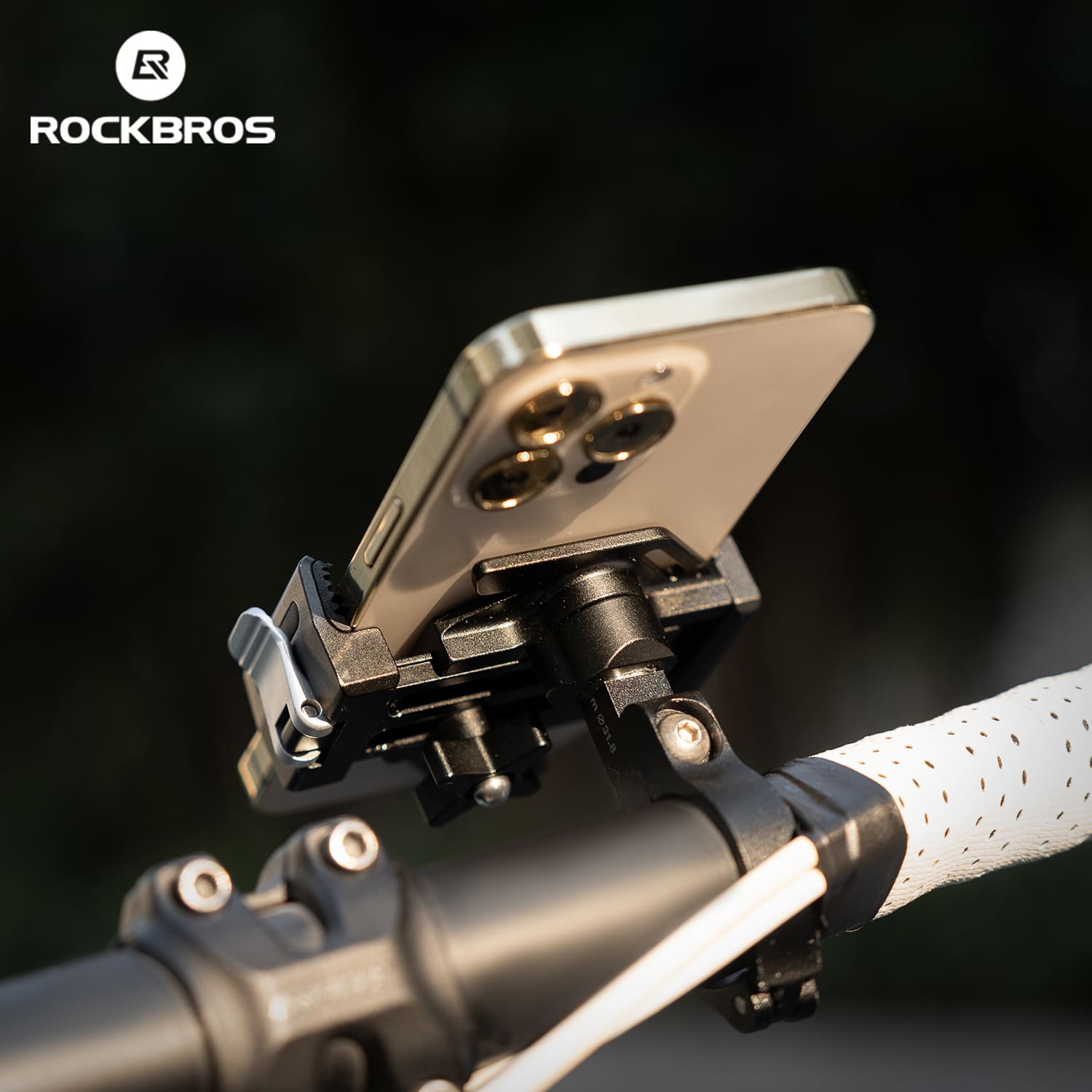 Lightweight Quick-Release Phone Mount - OVERLANDERS Outfitter