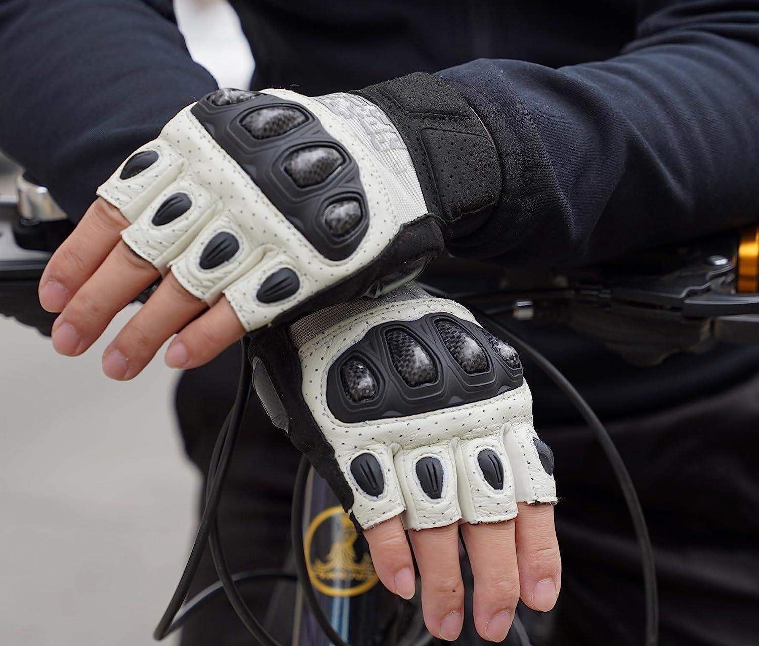 Seibertron™ SPS-5 carbon fiber half-finger motorcycle gloves with reinforced palms and breathable fabric for riding comfort.