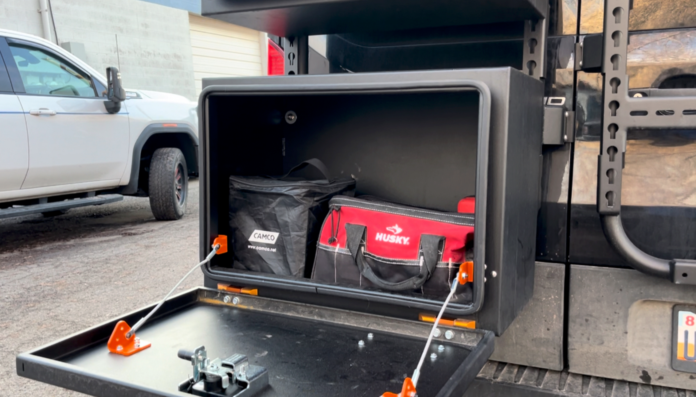 Avatar Offroad small rear door storage box for vehicles, compact and durable rear door storage solution.