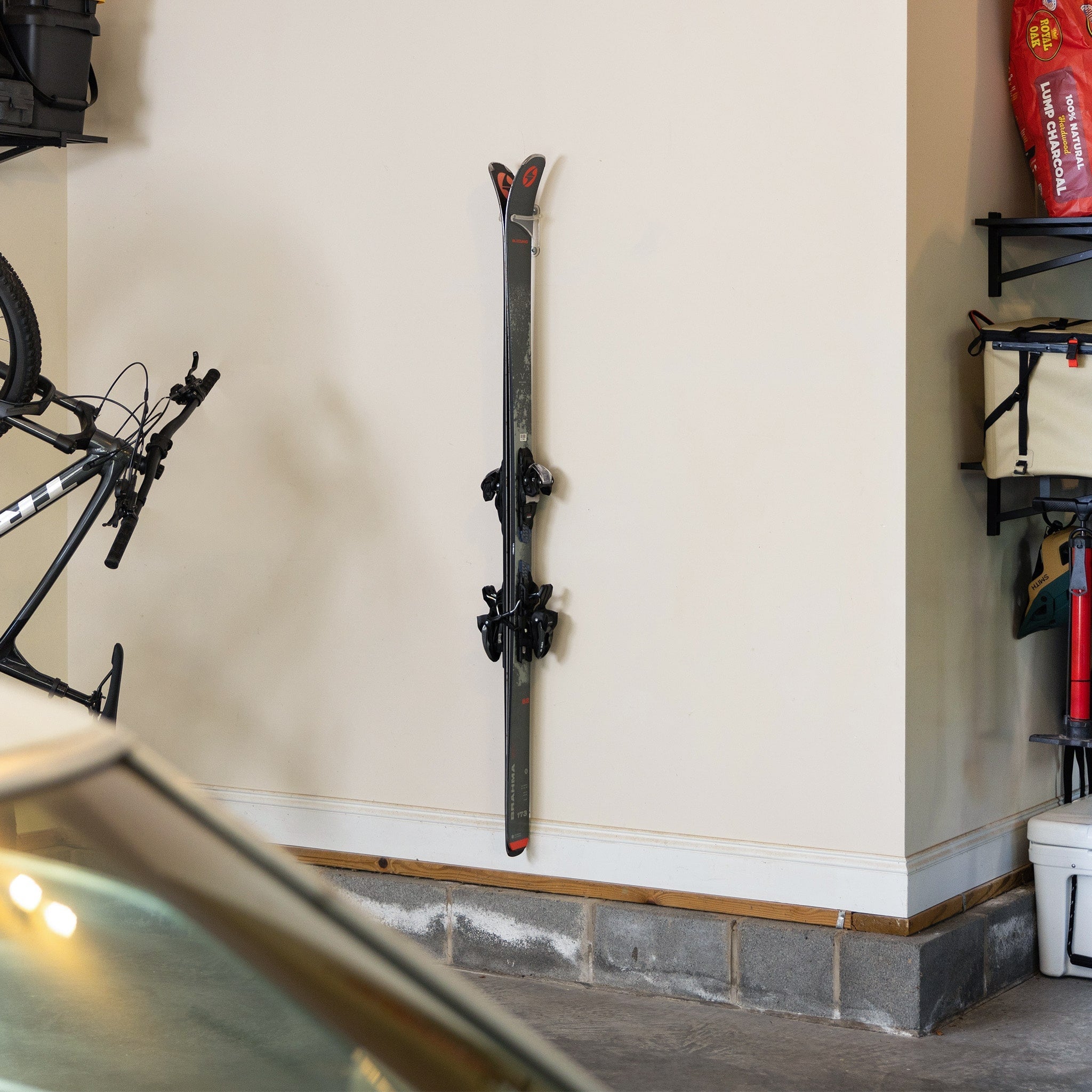 Summit Clear Acrylic Ski Wall Rack - OVERLANDERS Outfitter