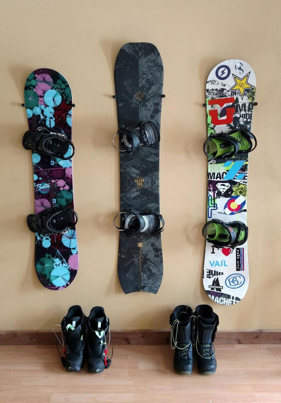 The Cinch Snowboard Display | Floating Rack | 2 Boards - OVERLANDERS Outfitter