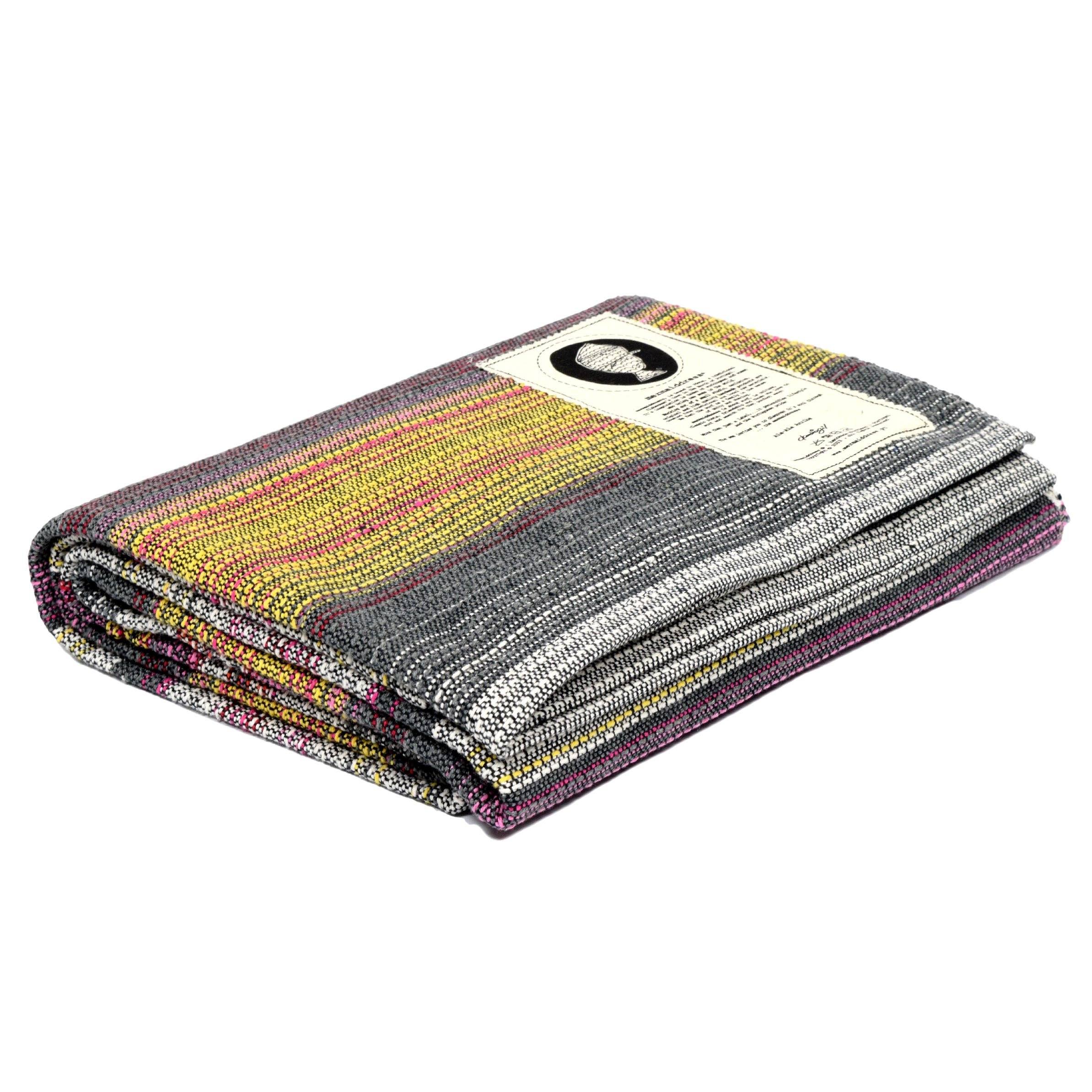 Povoa Yoga Blanket Grey and Pink - OVERLANDERS Outfitter