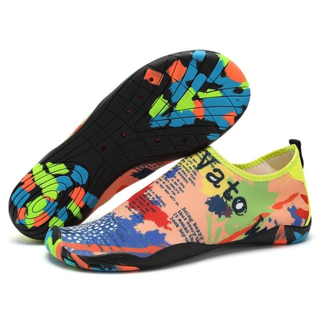 Stevvex men's water shoes for outdoor activities, featuring quick-dry, non-slip sole, ideal for beach, river, pool, and hiking.