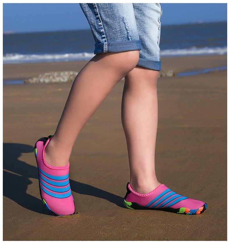 Stevvex barefoot men's outdoor water shoes with non-slip sole, quick-dry aqua sock design for beach, river, and water activities.