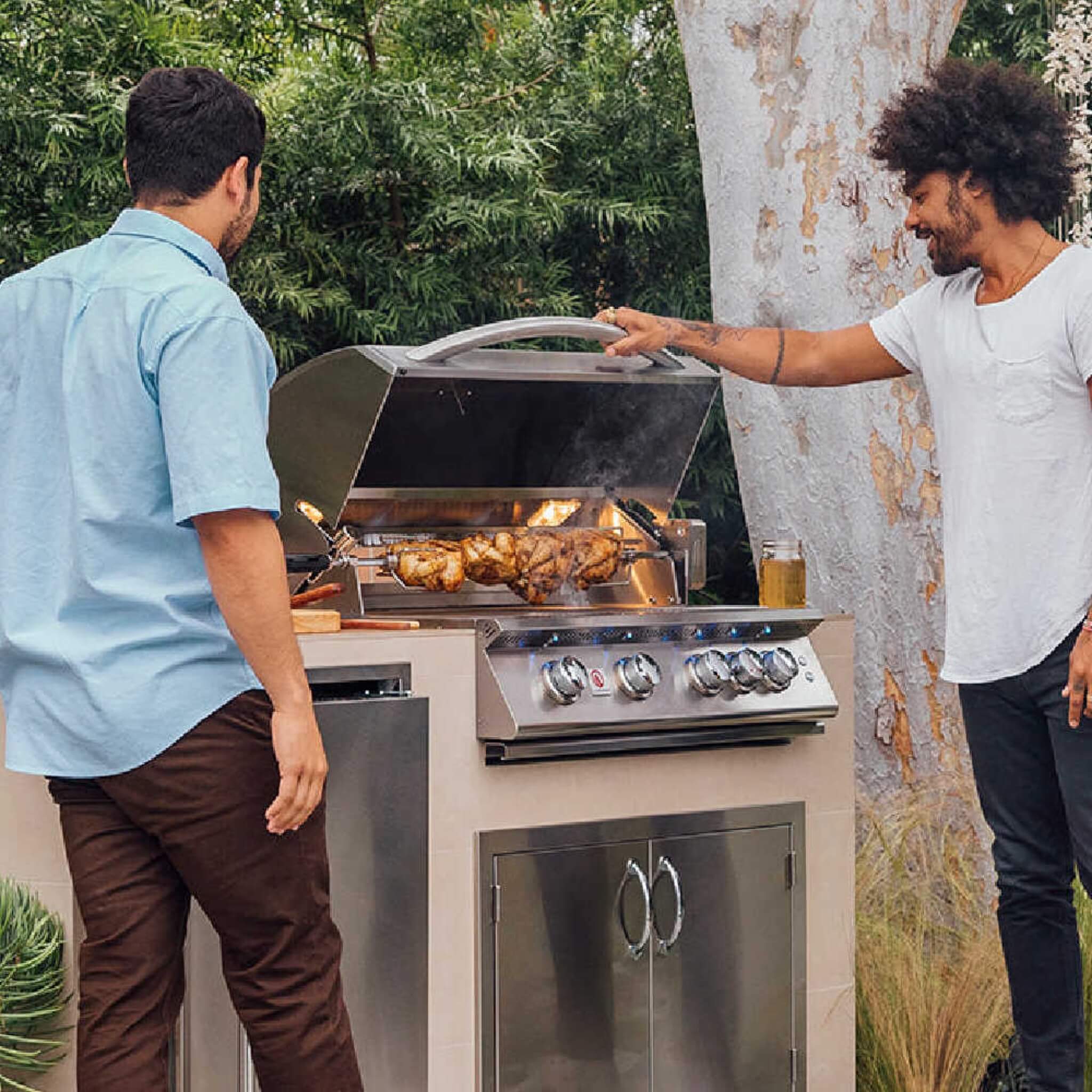Summerset Sizzler Pro Premium Outdoor Built-In Gas Grill [SIZPRO] (SAK56324) - OVERLANDERS Outfitter