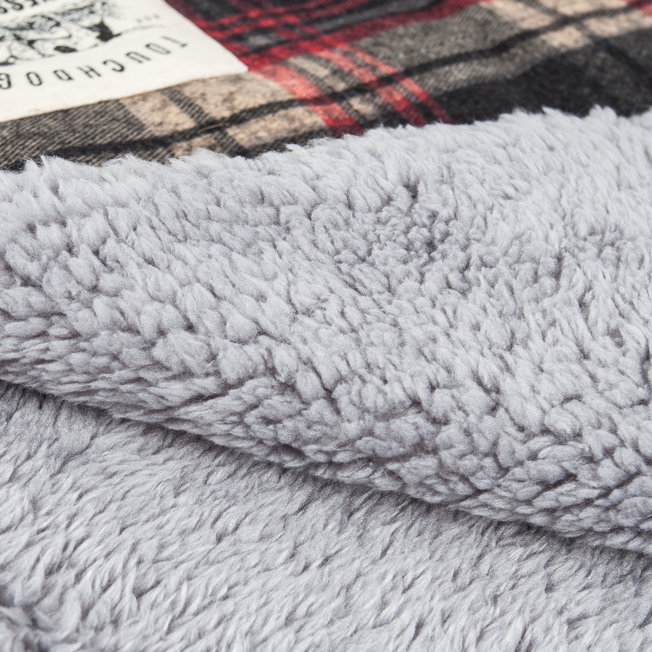 Touchdog ® 2-In-1 Tartan Plaid Dog Jacket and Matching Reversible Dog Mat - OVERLANDERS Outfitter