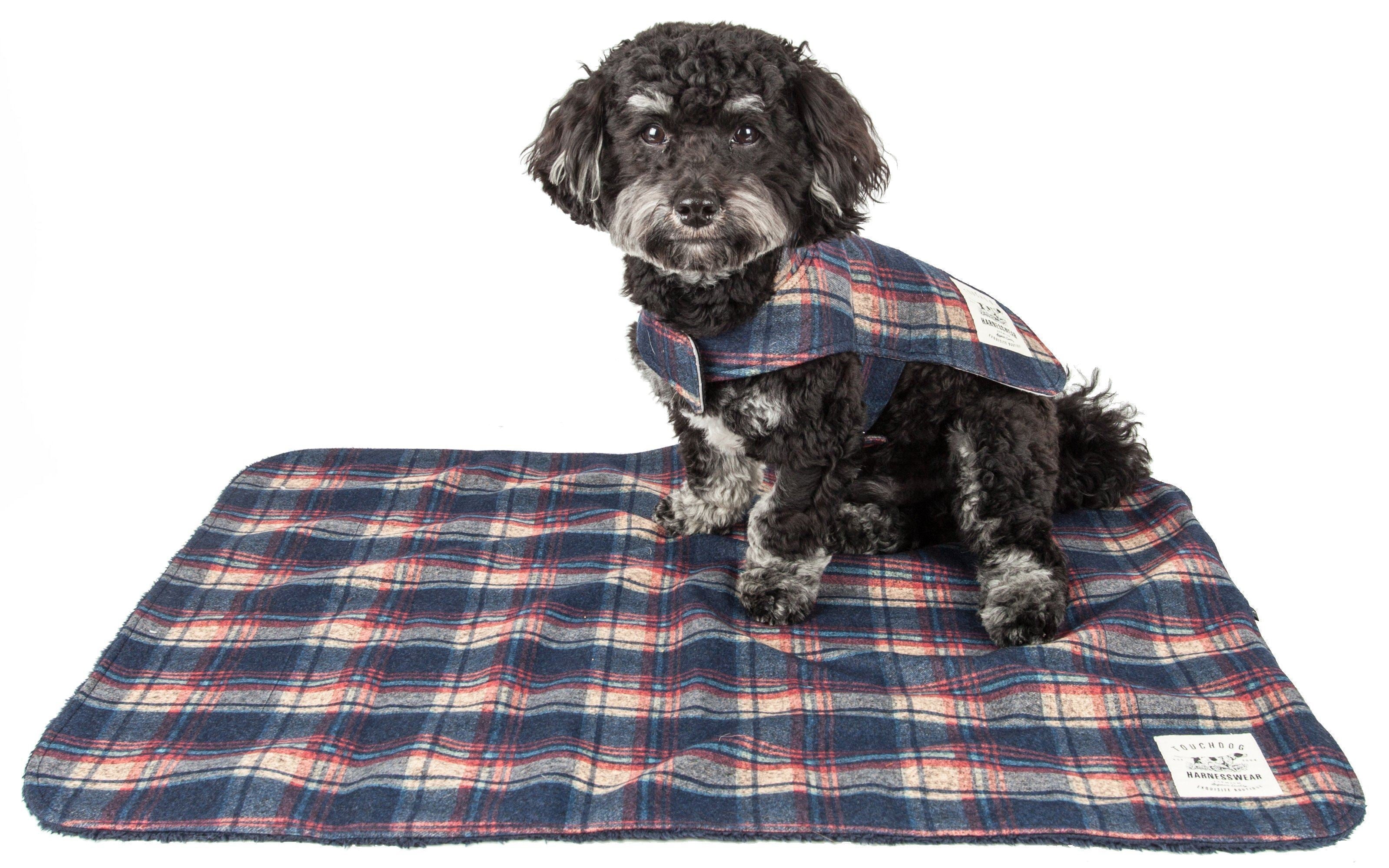 Touchdog ® 2-In-1 Tartan Plaid Dog Jacket and Matching Reversible Dog Mat - OVERLANDERS Outfitter