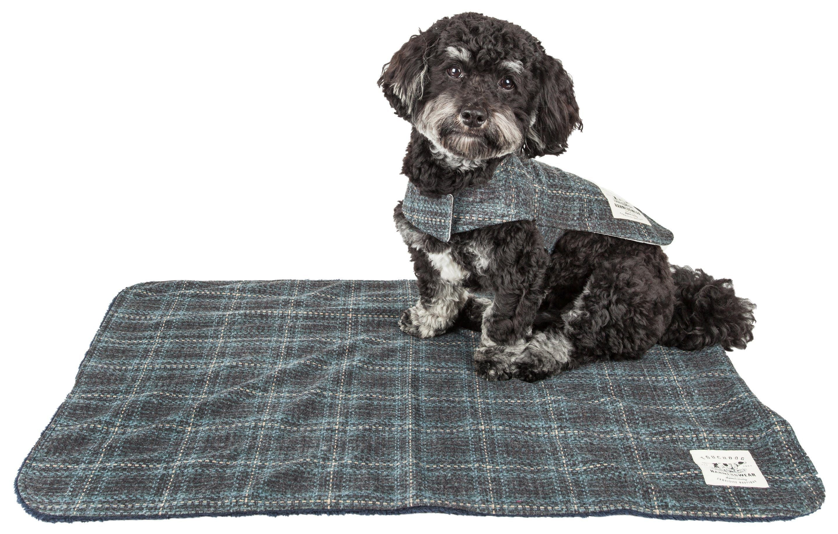 Touchdog ® 2-In-1 Windowpane Plaid Matching Dog Jacket and Reversible Dog Mat - OVERLANDERS Outfitter