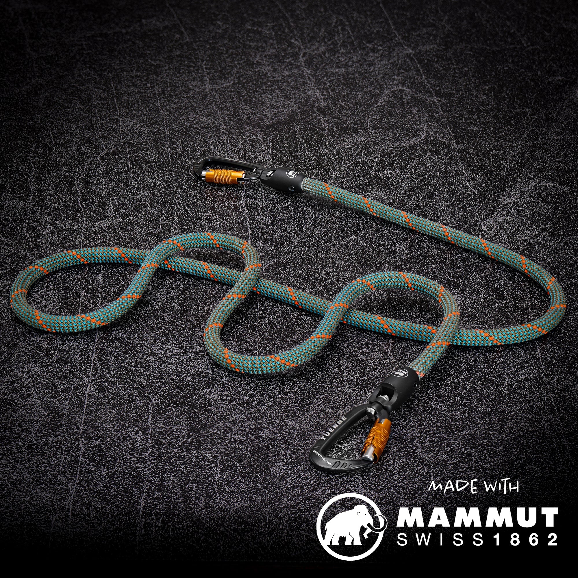 Tuenne Long Double Ended Go Anywhere© Leash for dogs, featuring durable design with multiple attachment points for versatile walking.