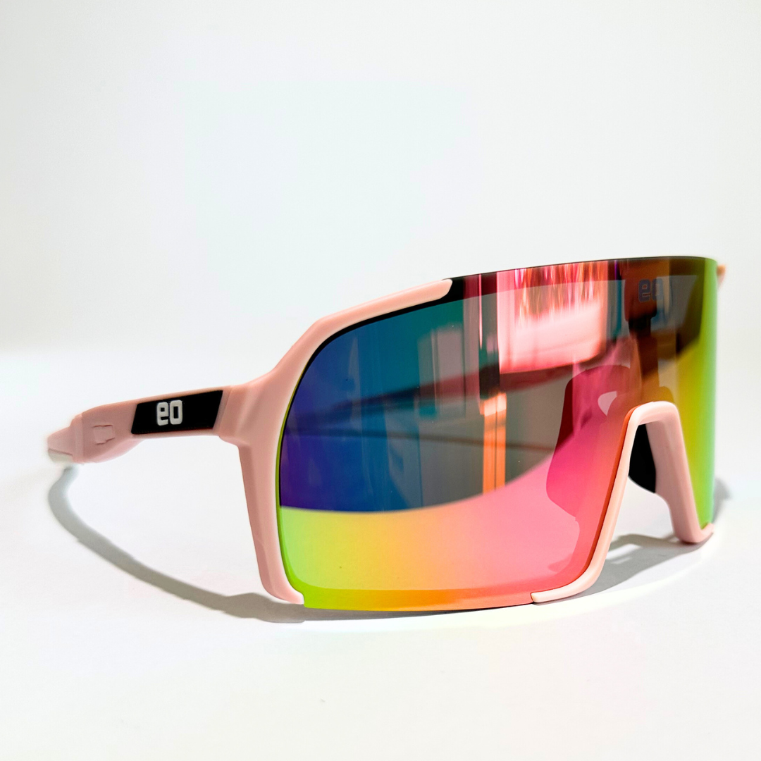 Eastern Outer Uno Mas Photochromic+ sunglasses with dark lenses, showcasing a sleek design and stylish frame.