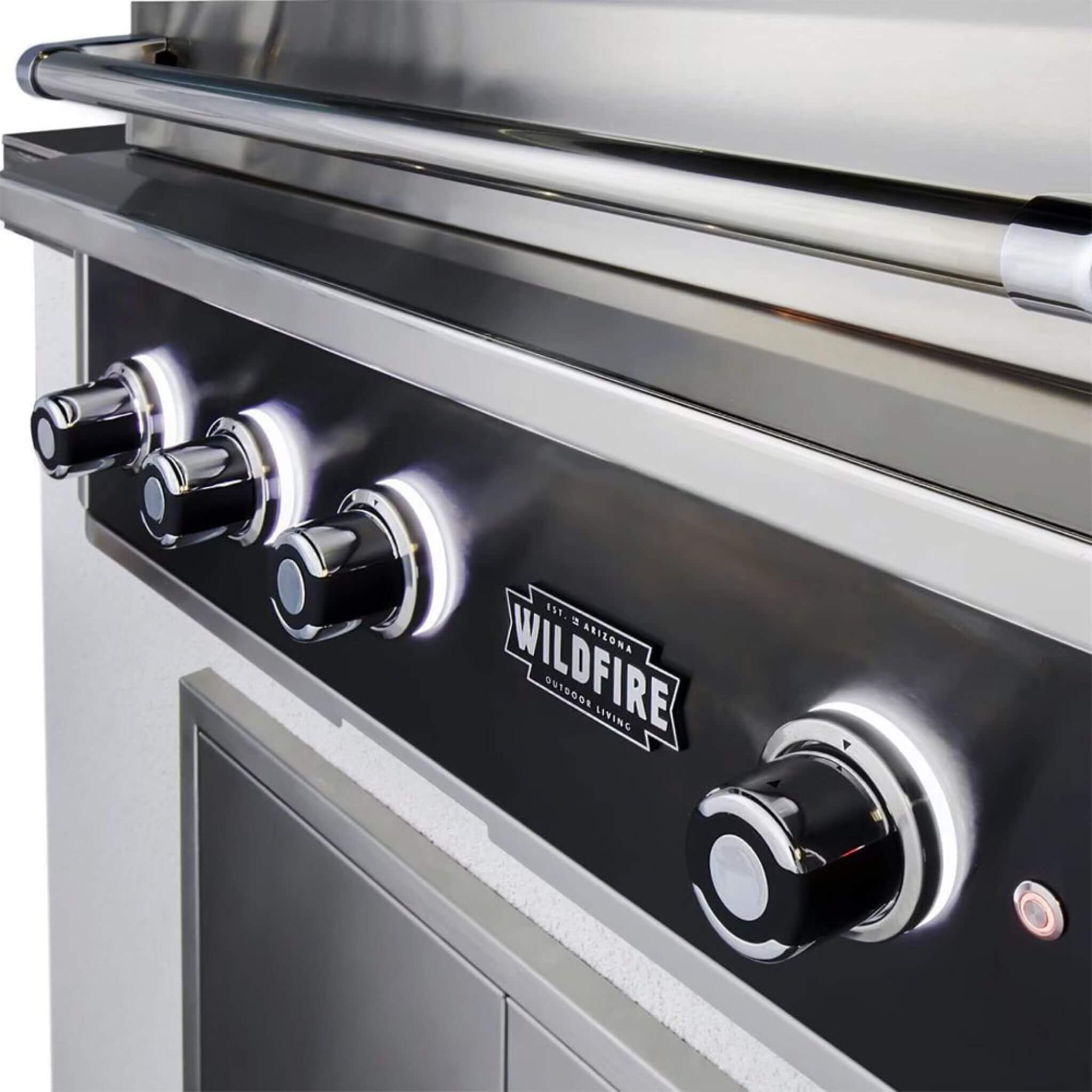 30-inch Wildfire Ranch Pro grill in 304 stainless steel with control system, perfect for outdoor cooking.