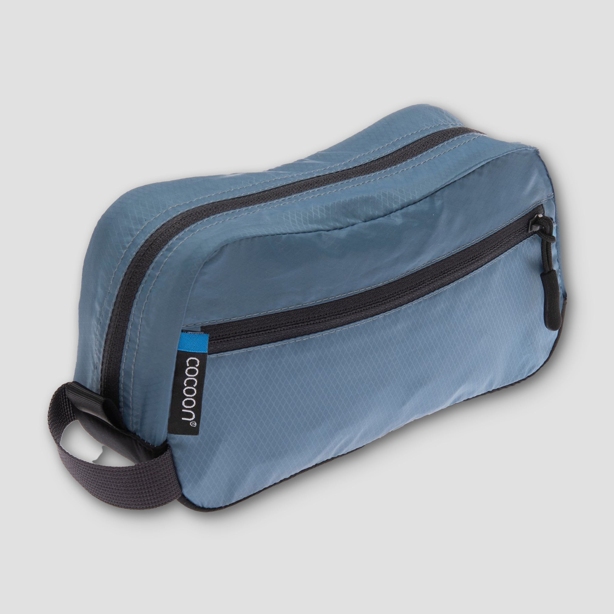 On-The-Go Toiletry Kit Light - OVERLANDERS Outfitter