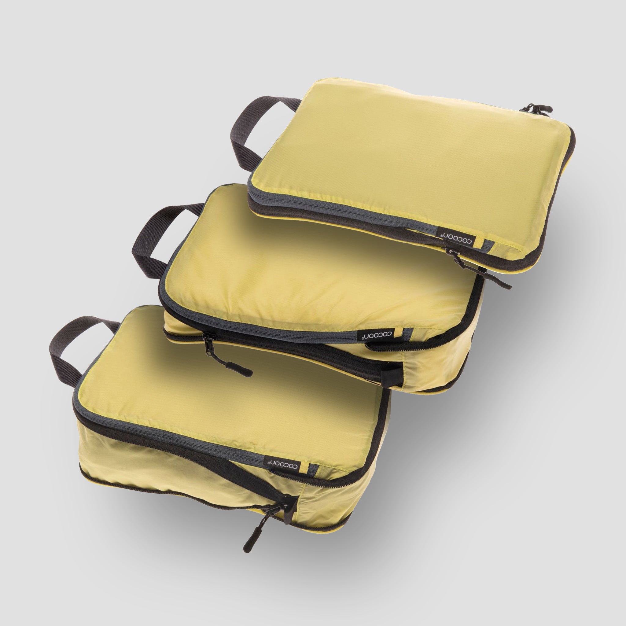 COCOON Squeezer Light Compression Packing Cube for efficient travel organization and space-saving packing.